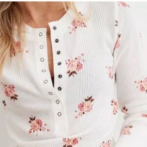 Aerie waffle knit shirt